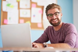 Como criar um site que gera vendas com estratégias de design, SEO e conversão.